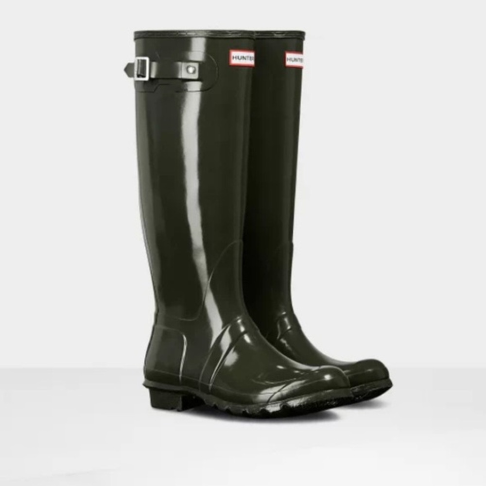 Hunter Tall Gloss Rain Boot in a Dark Blue Green